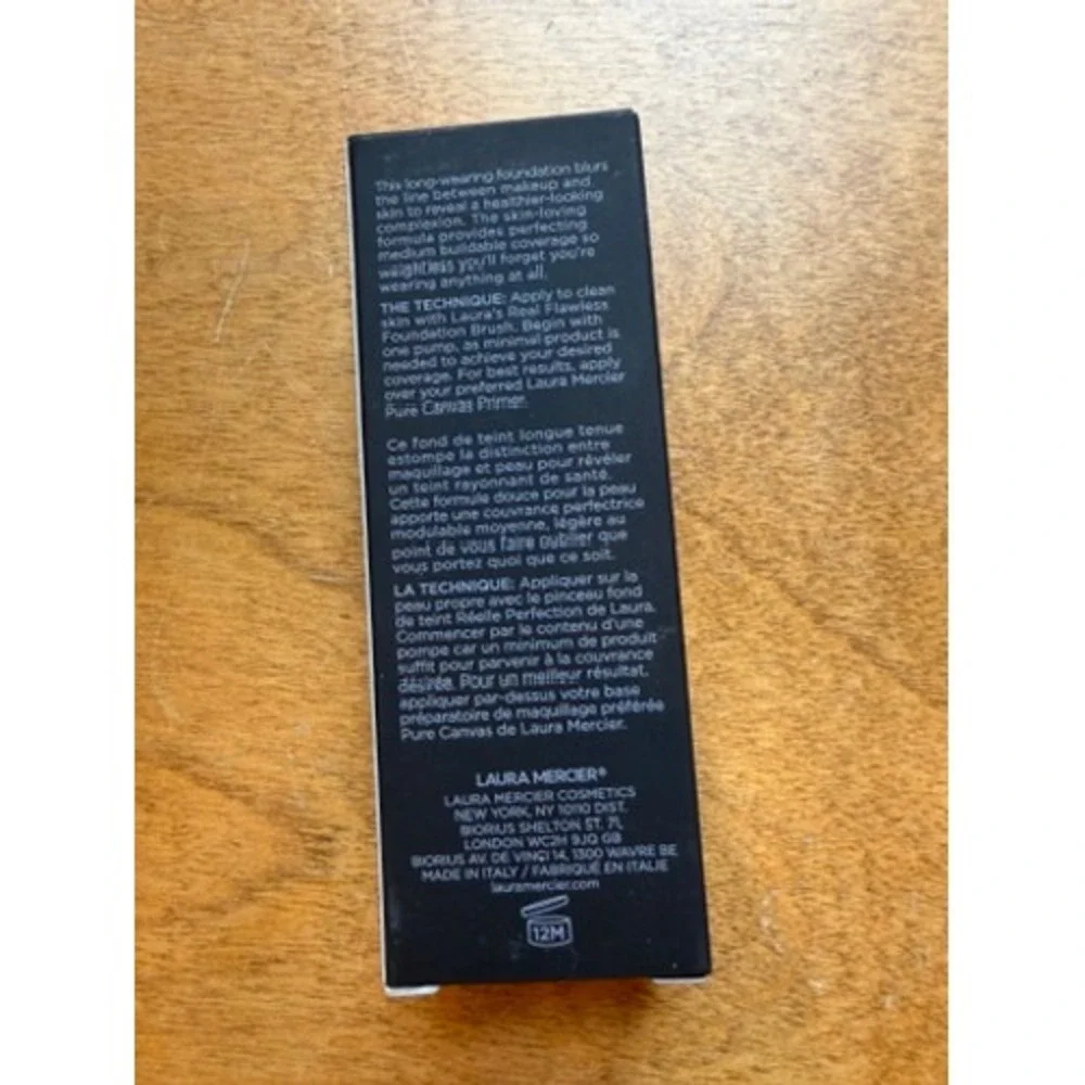 Laura Mercier Real Flawless Weightless Perfecting Foundation 0N1 Silk 1oz NEW